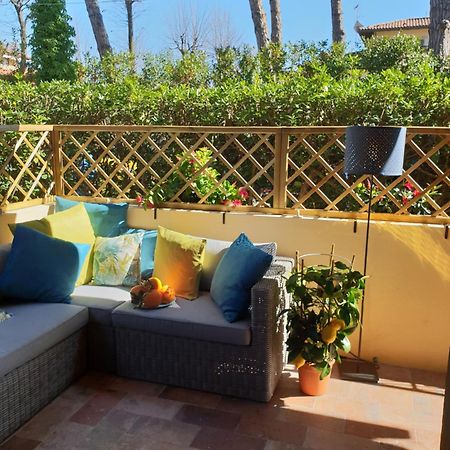 Versilia Apartment フォルテ・デイ・マルミ エクステリア 写真