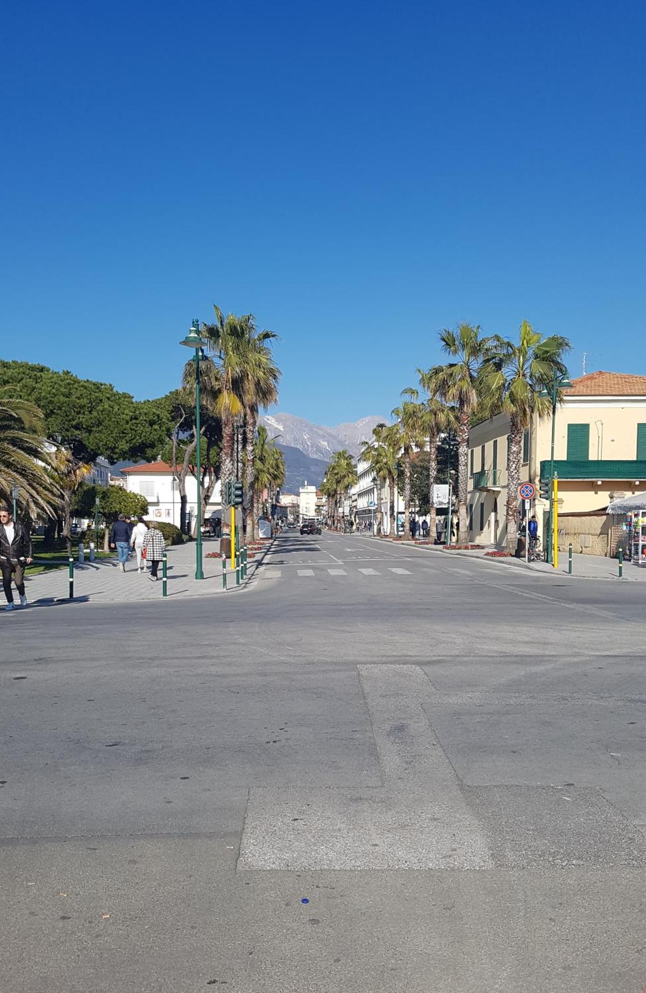Versilia Apartment フォルテ・デイ・マルミ エクステリア 写真