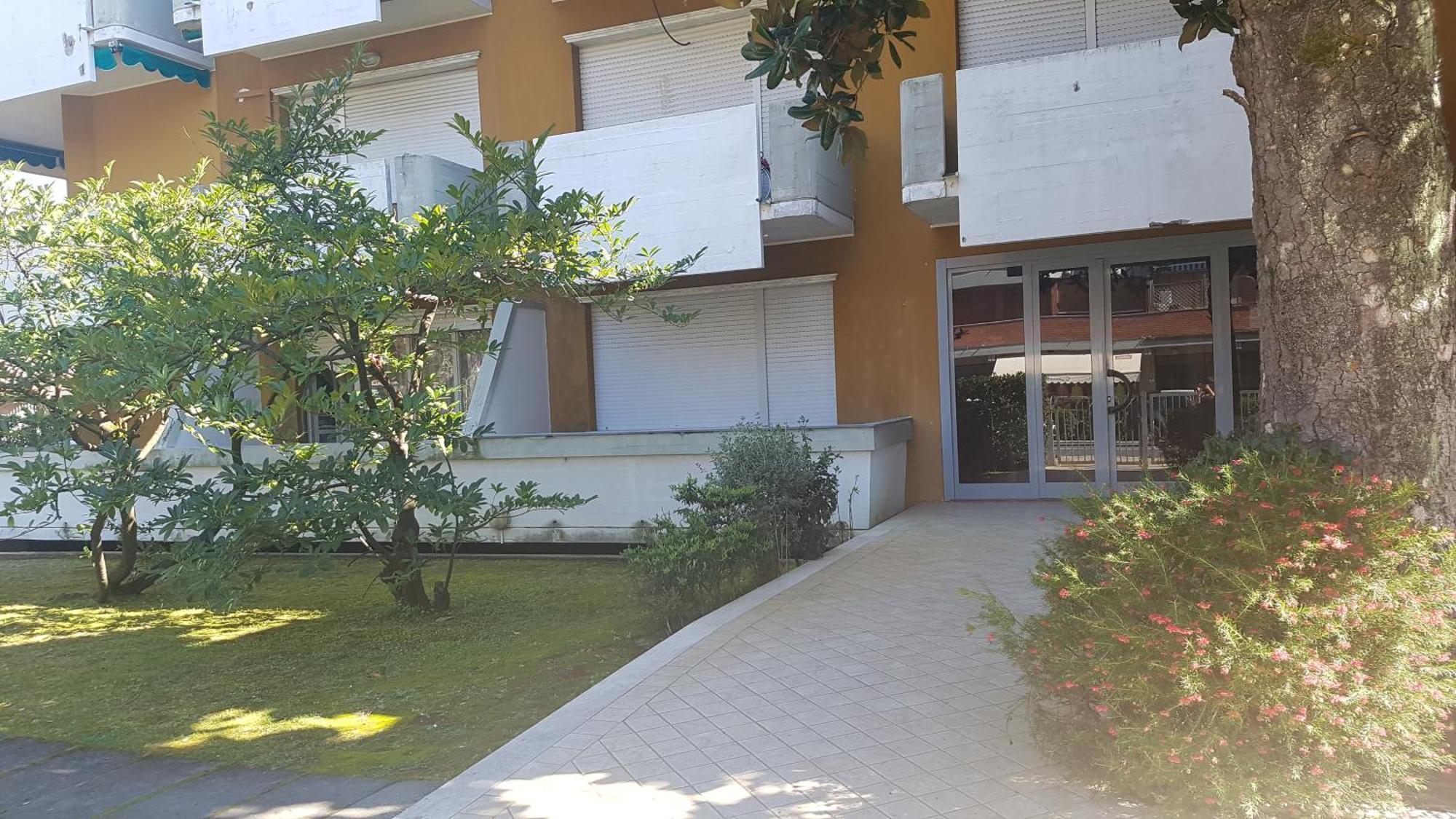 Versilia Apartment フォルテ・デイ・マルミ エクステリア 写真