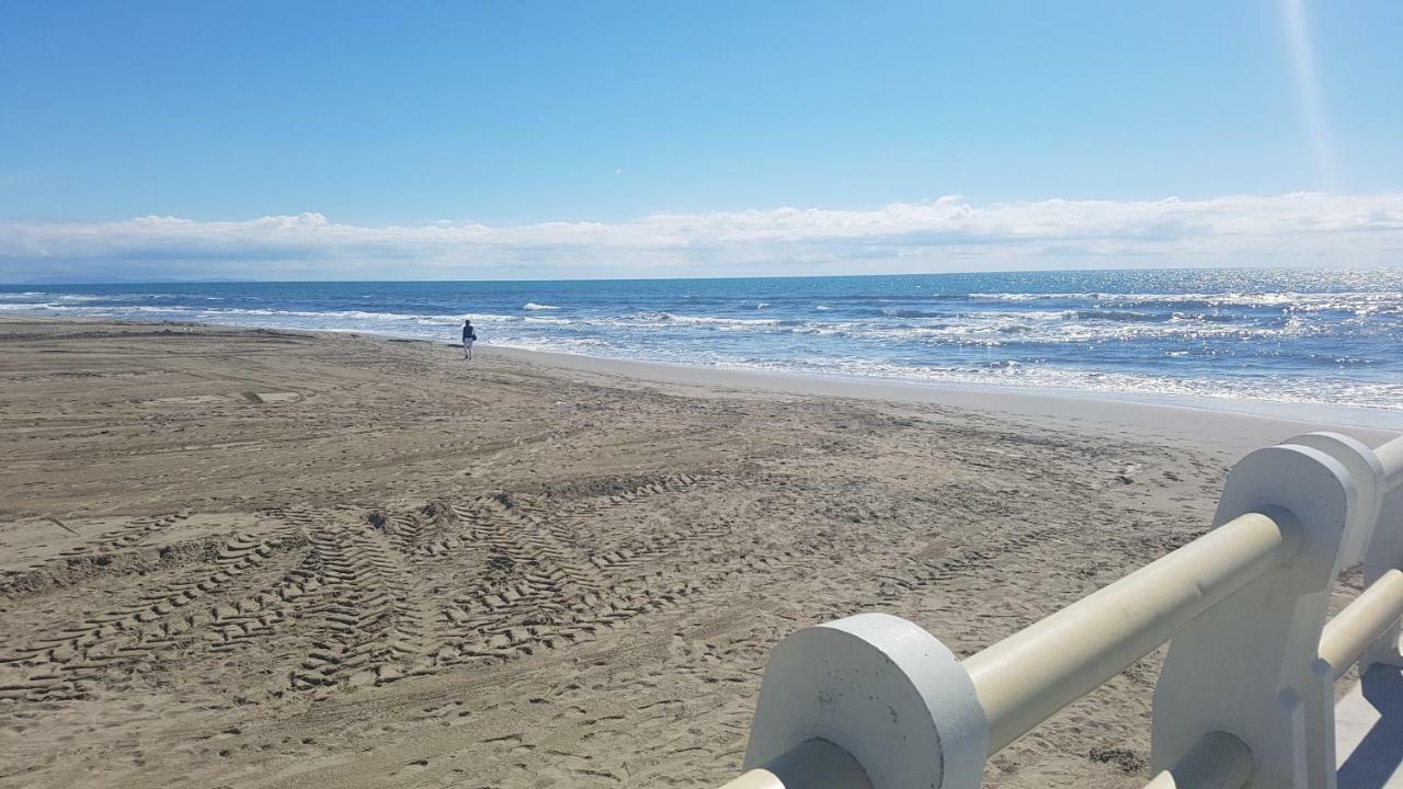 Versilia Apartment フォルテ・デイ・マルミ エクステリア 写真
